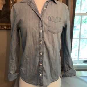 Long sleeve button down Chambray shirt.